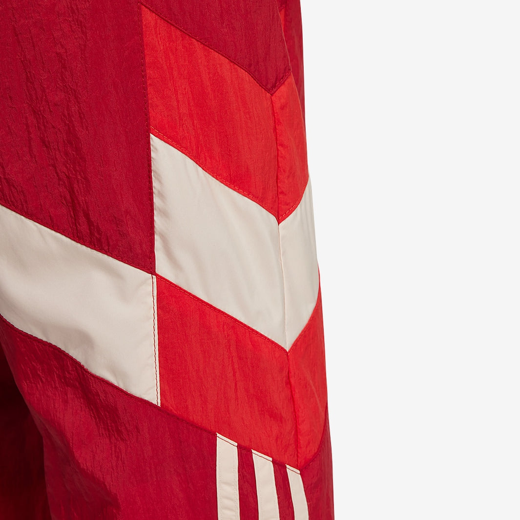 Calça Adidas Originals Bayern de Munique 2024/25