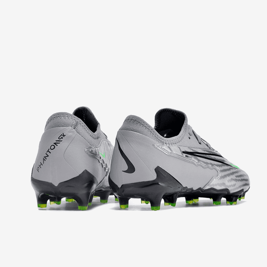 Chuteira Nike Phantom GX Academy Campo