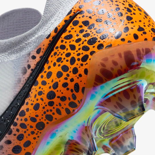 Chuteira Nike Phantom GX 2 Elite Campo