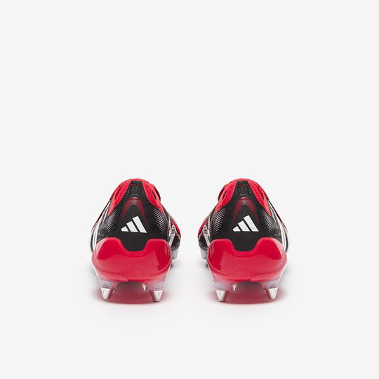 Chuteira Adidas Predator Elite Fold-Over Tongue x Moments Campo Trava Mista
